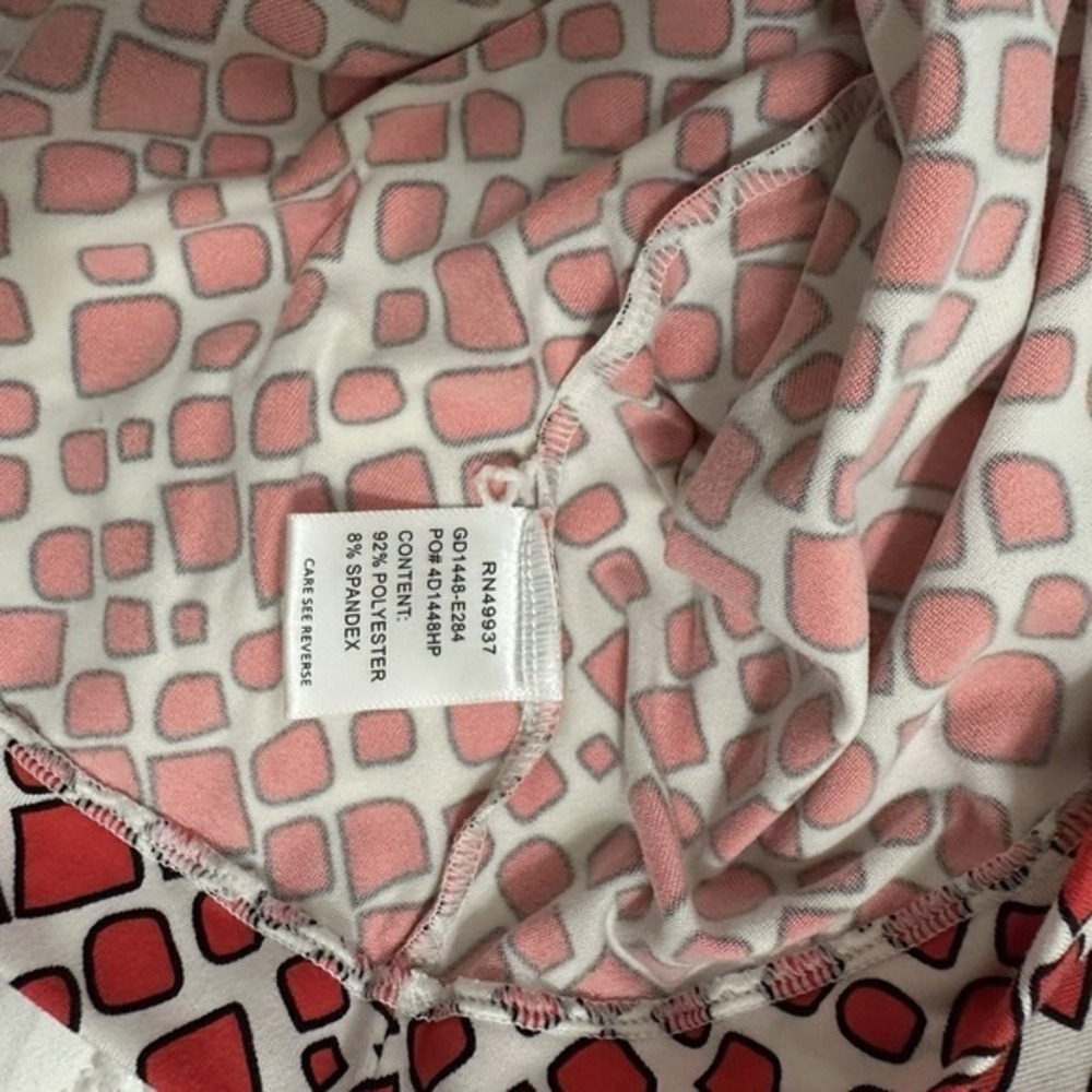 Tail Activewear Geometric Print Red Black White Long Sleeve 1/4 Zip Sz S - Picture 10 of 10